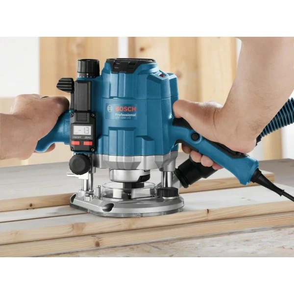Фрезер Bosch GOF 1250 LCE (0601626101) — изображение 2