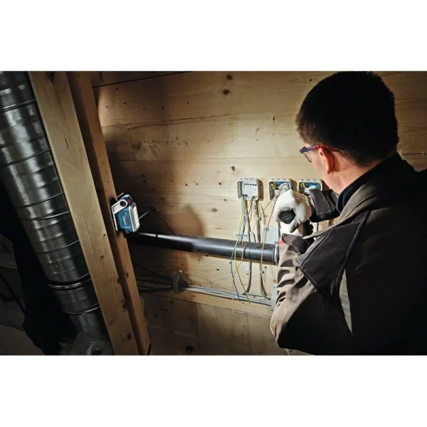 Аккумуляторный фонарь Bosch GLI 12V-330 (06014A0000) — изображение 3
