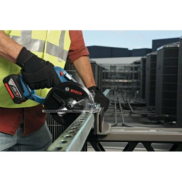 Аккумуляторная циркулярная пила Bosch GKM18V-LI (06016A4001) — изображение 4