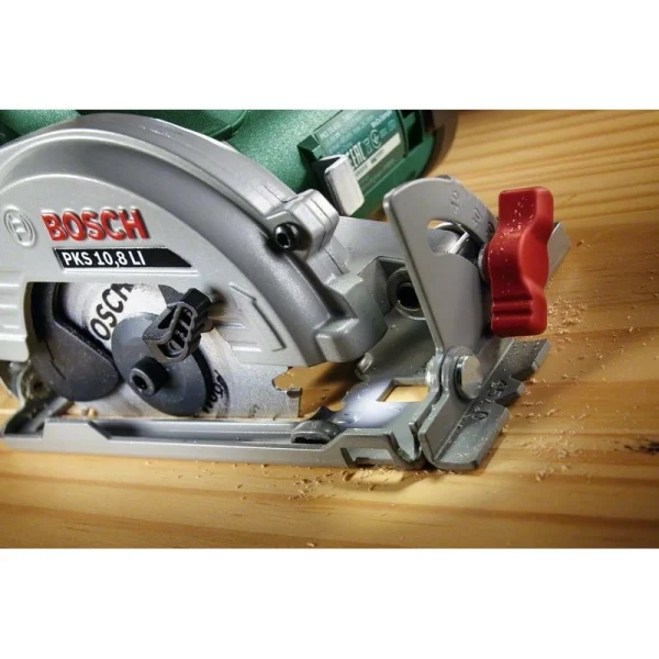 Аккумуляторная циркулярная пила Bosch PKS10,8LI (06033C7000) — изображение 3