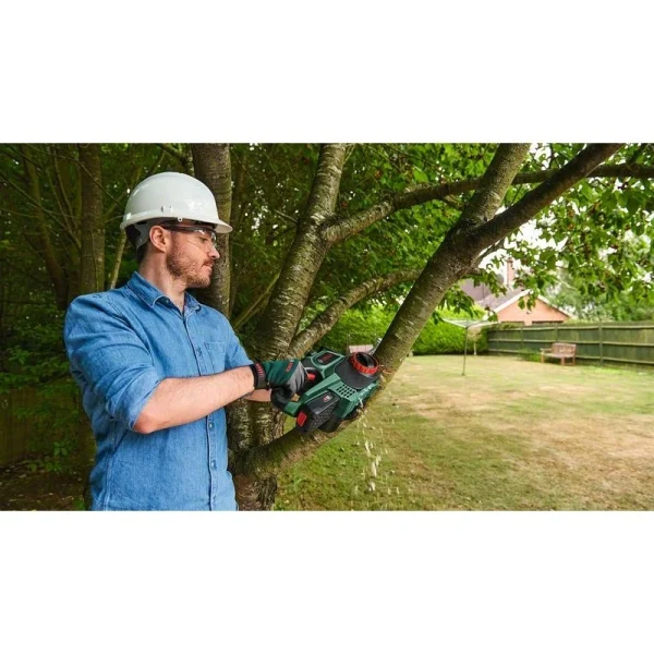 Аккумуляторная цепная пила Bosch UniversalChain 18 06008B8000 — изображение 4