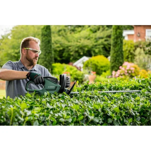 Электрический кусторез Bosch UniversalHedgeCut 60 06008C0700 — изображение 4