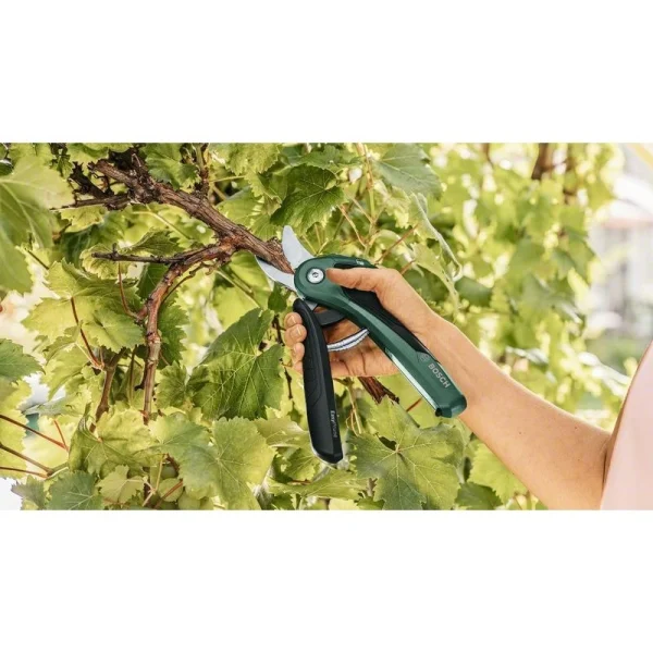 Аккумуляторный секатор Bosch EasyPrune 06008B2100 — изображение 6