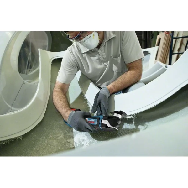 Аккумуляторный универсальный резак 18 В Bosch GOP 18V-28 06018B6003 — изображение 2