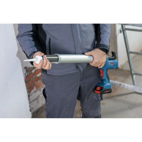 Аккумуляторный дозатор для герметиков Bosch GCG 18V-600 06019C4001 — изображение 5