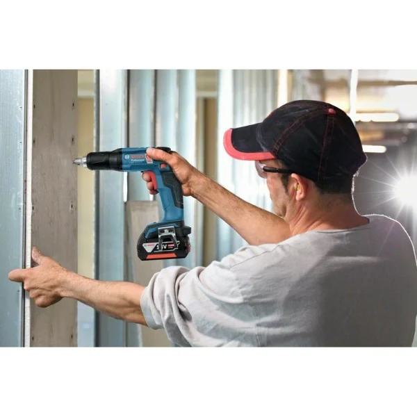 Аккумуляторный шуруповерт 18 В по гипсокартону Bosch GSR 18 V-EC TE 06019C8007 — изображение 2