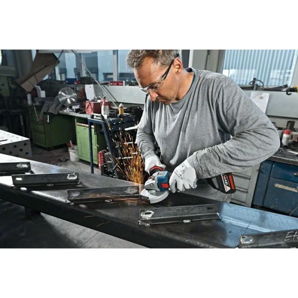 Аккумуляторная угловая шлифмашина Bosch GWS 18V-10 C 06019G310A — изображение 4