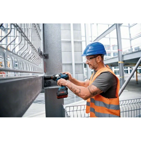 Аккумуляторный ударный гайковерт Bosch GDS 18V-1050 H 06019J8500 — изображение 5